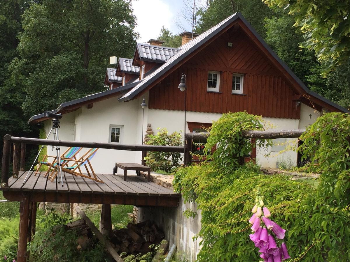 Chalupa Pod Skalou I. Paseky nad Jizerou Buitenkant foto