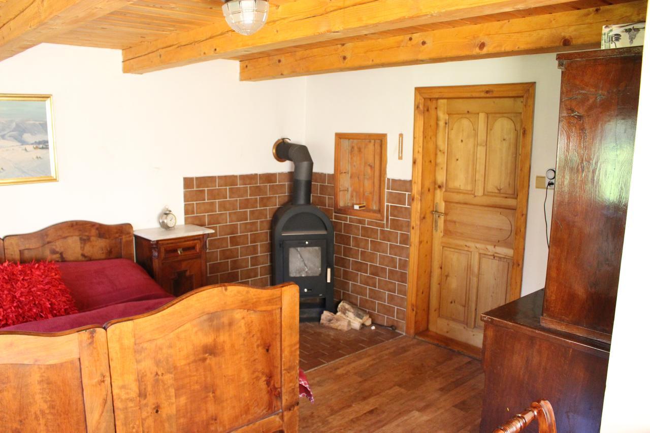 Chalupa Pod Skalou I. Paseky nad Jizerou Buitenkant foto